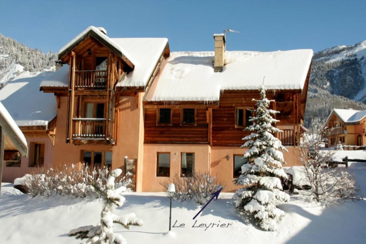 Le Leyrier Hameau Des Chazals Nevache Hautes Alpes Exteriér fotografie